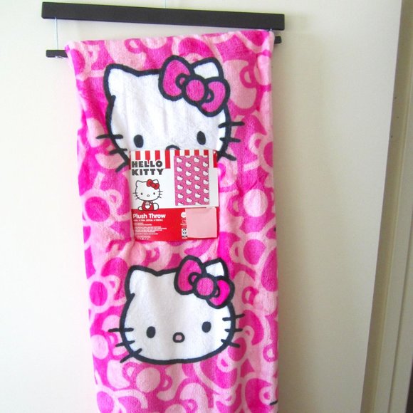 Sanrio Other - Hello Kitty Pink Bow Plush Throw Blanket